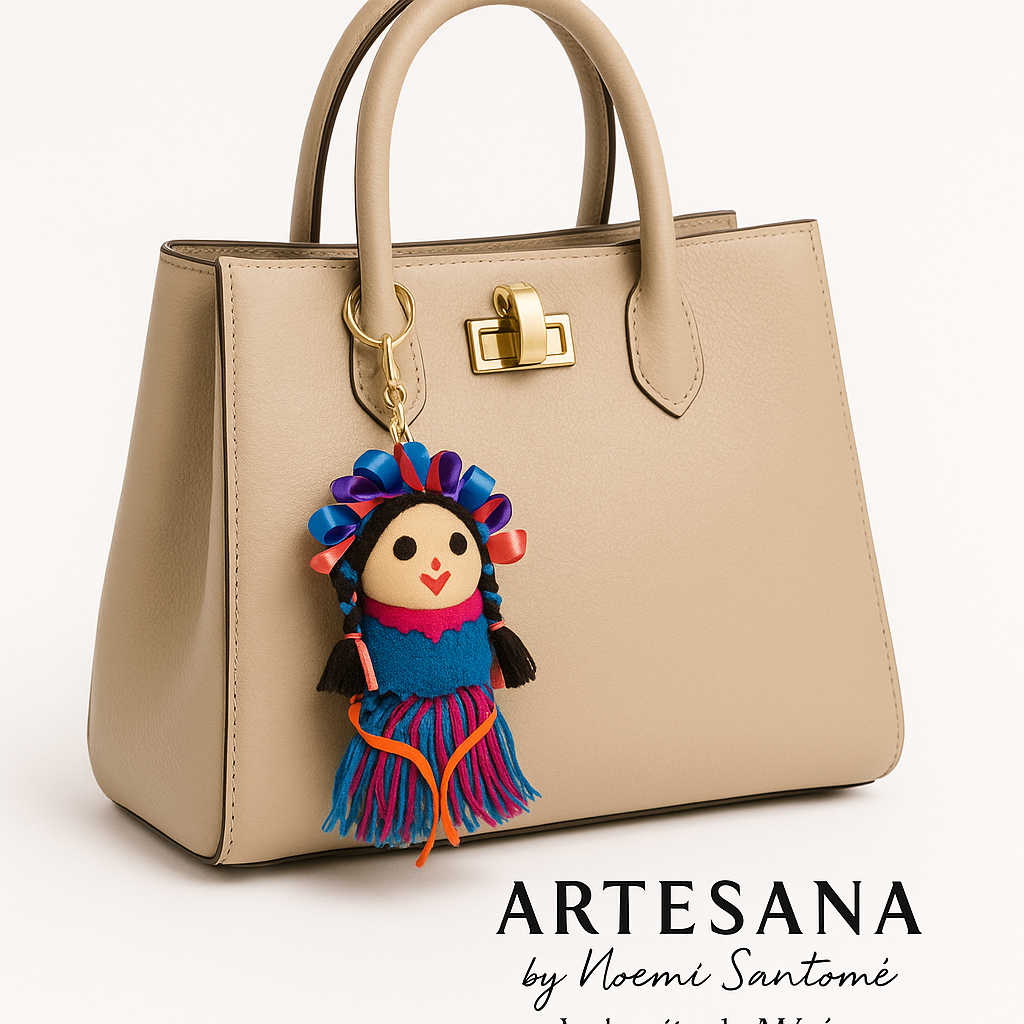 Llavero Muñeca Otomí - Verde con Rosa y Negro